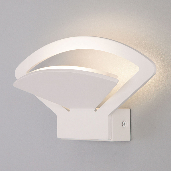 Настенный светильник Elektrostandard Pavo LED белый (MRL LED 1009)