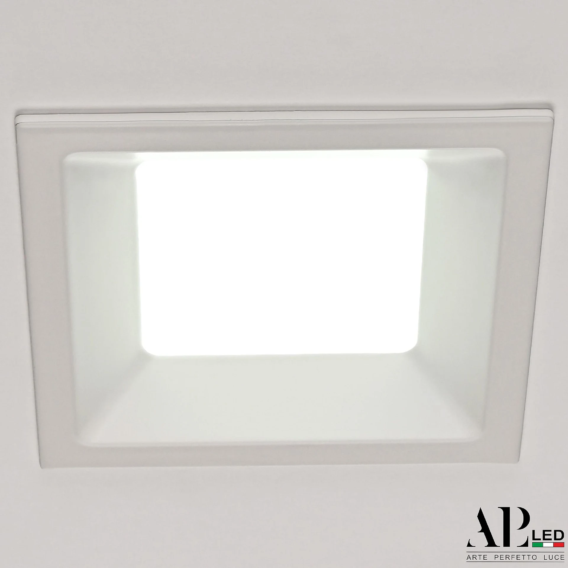 Встраиваемый светильник APL Led Ingrid 3322.LDF5016/5W/6K