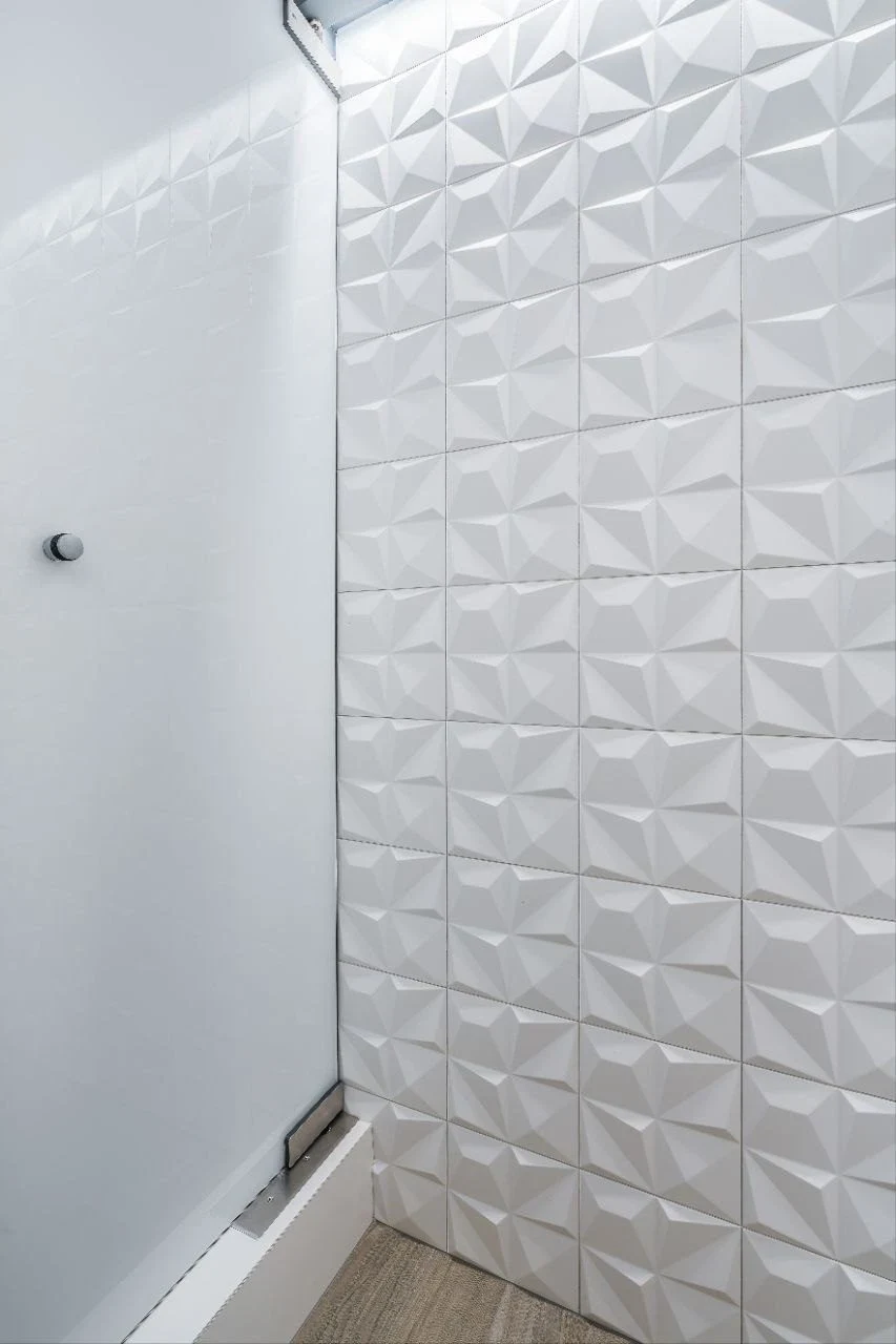 ДИЗАЙН-ПРОЕКТ ВАННОЙ В СВЕТЛЫХ ОТТЕНКАХ