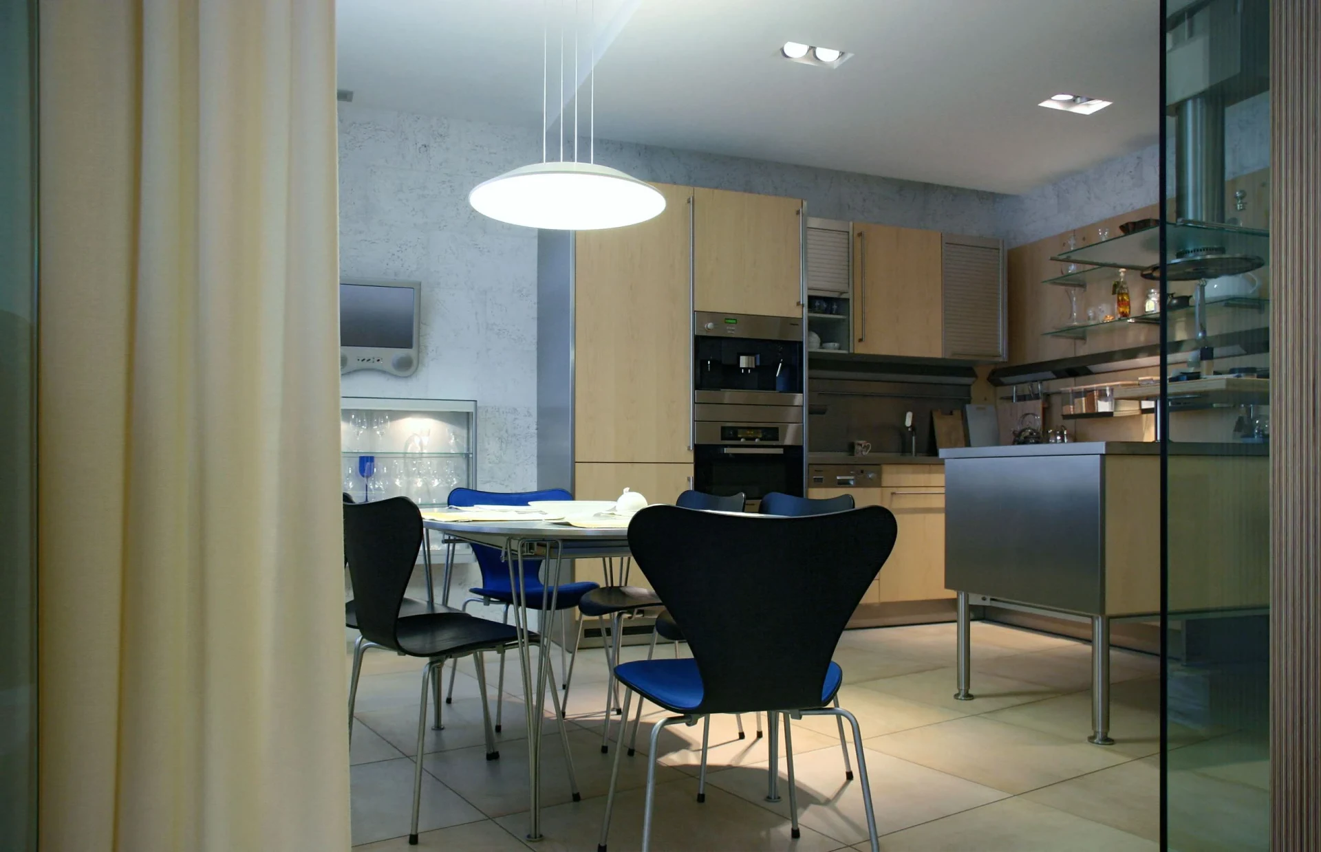 Квартира в современном стиле 180 м2