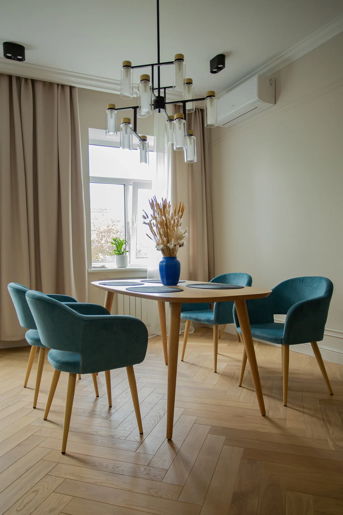 Interior Design and Vis,apartemens in modern classics