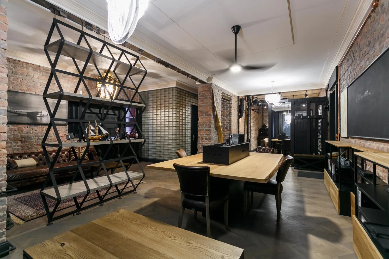 GQ OFFICE