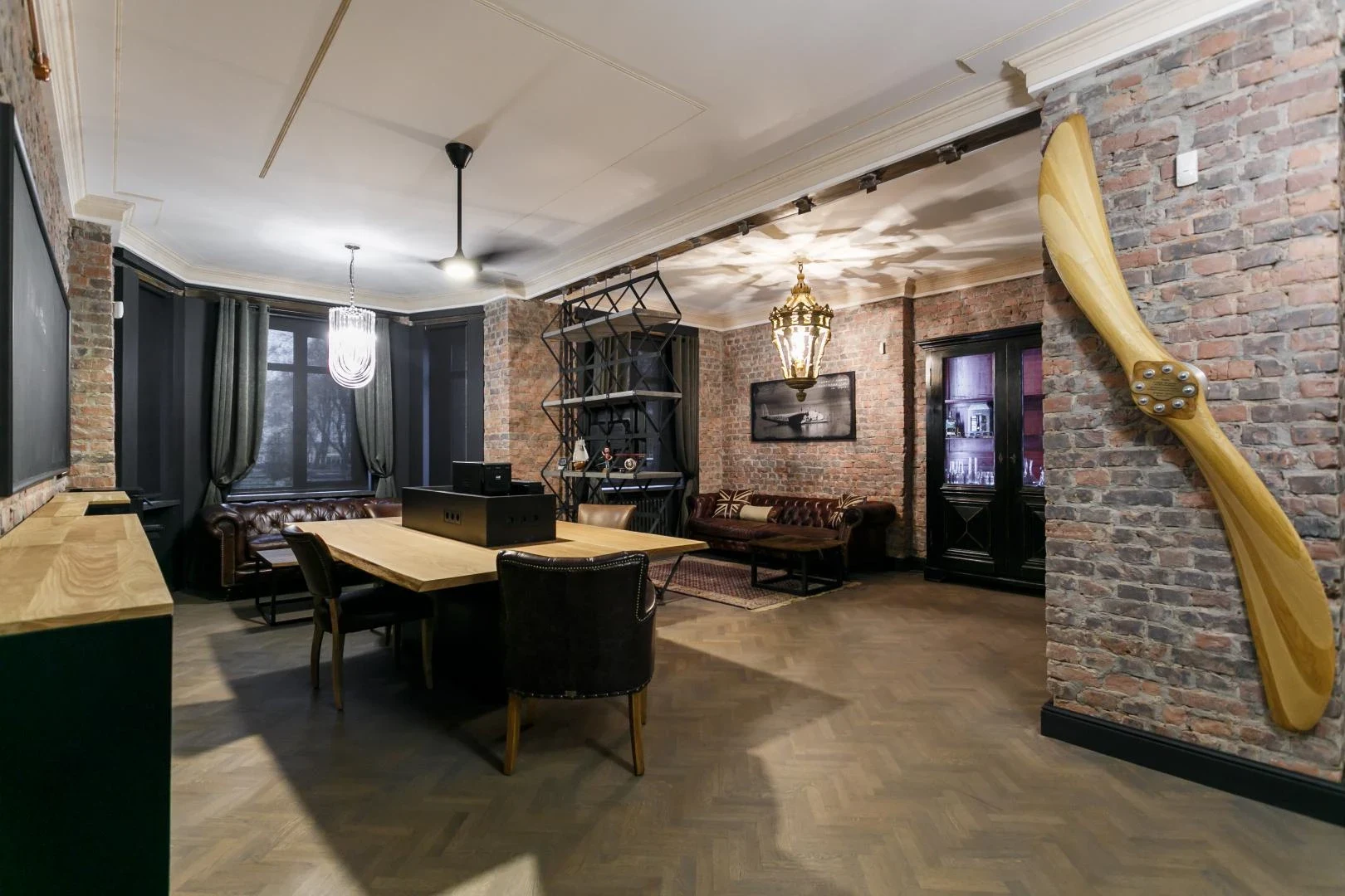 GQ OFFICE