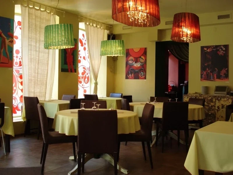 Кафе - бар в Санкт-Петербурге
