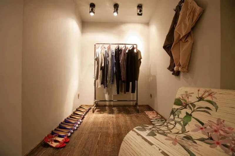 Twins shop