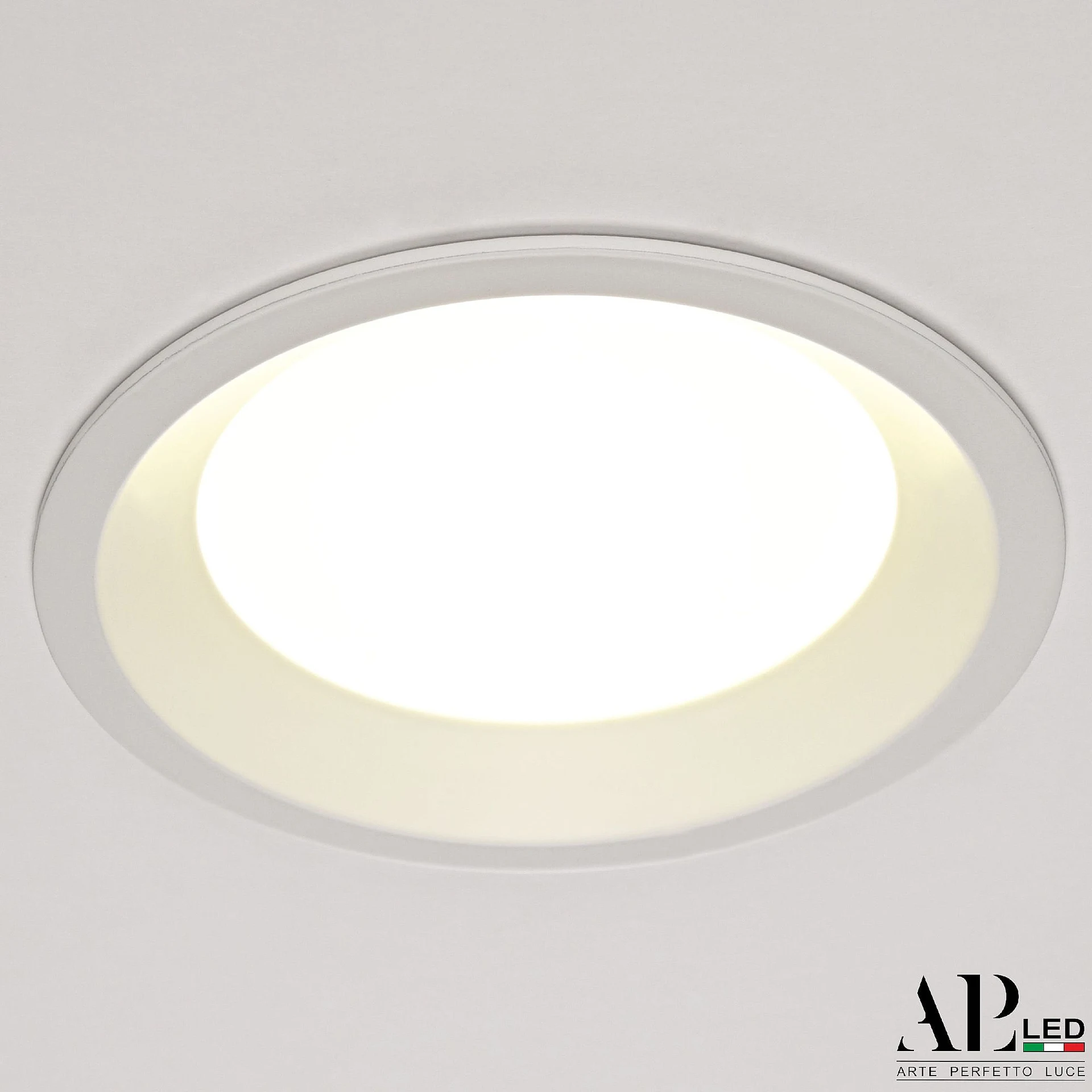 Встраиваемый светильник APL Led Ingrid 3322.LDY9016/9W/4K