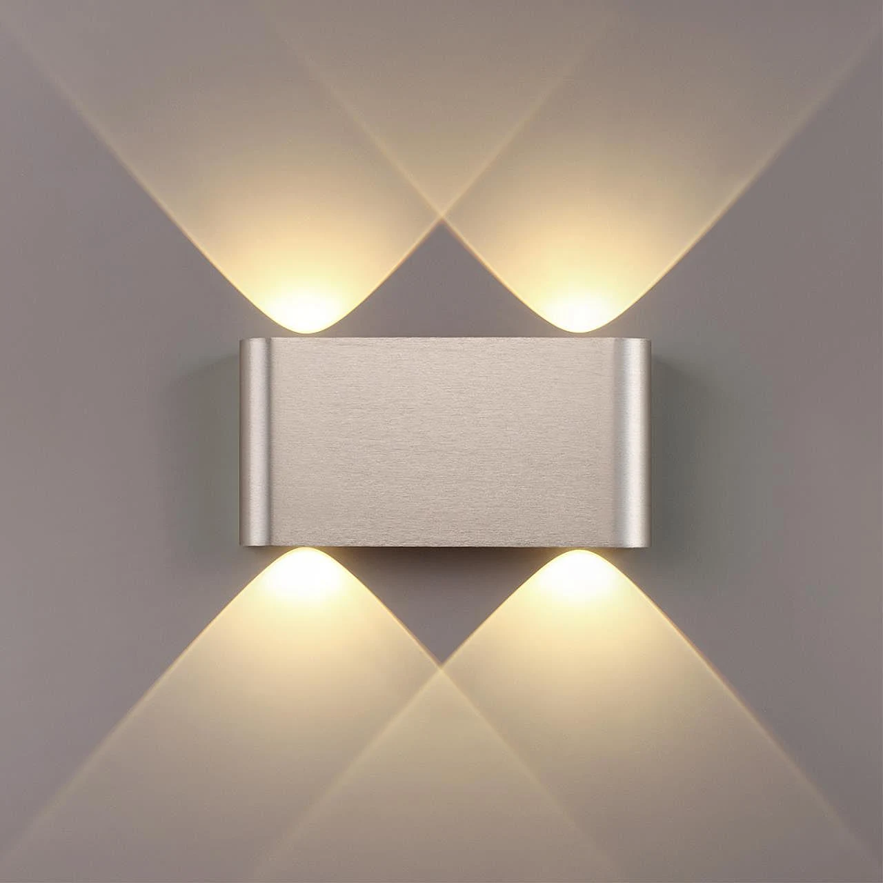 Настенный светильник Odeon Light Magnum 7106/4WL