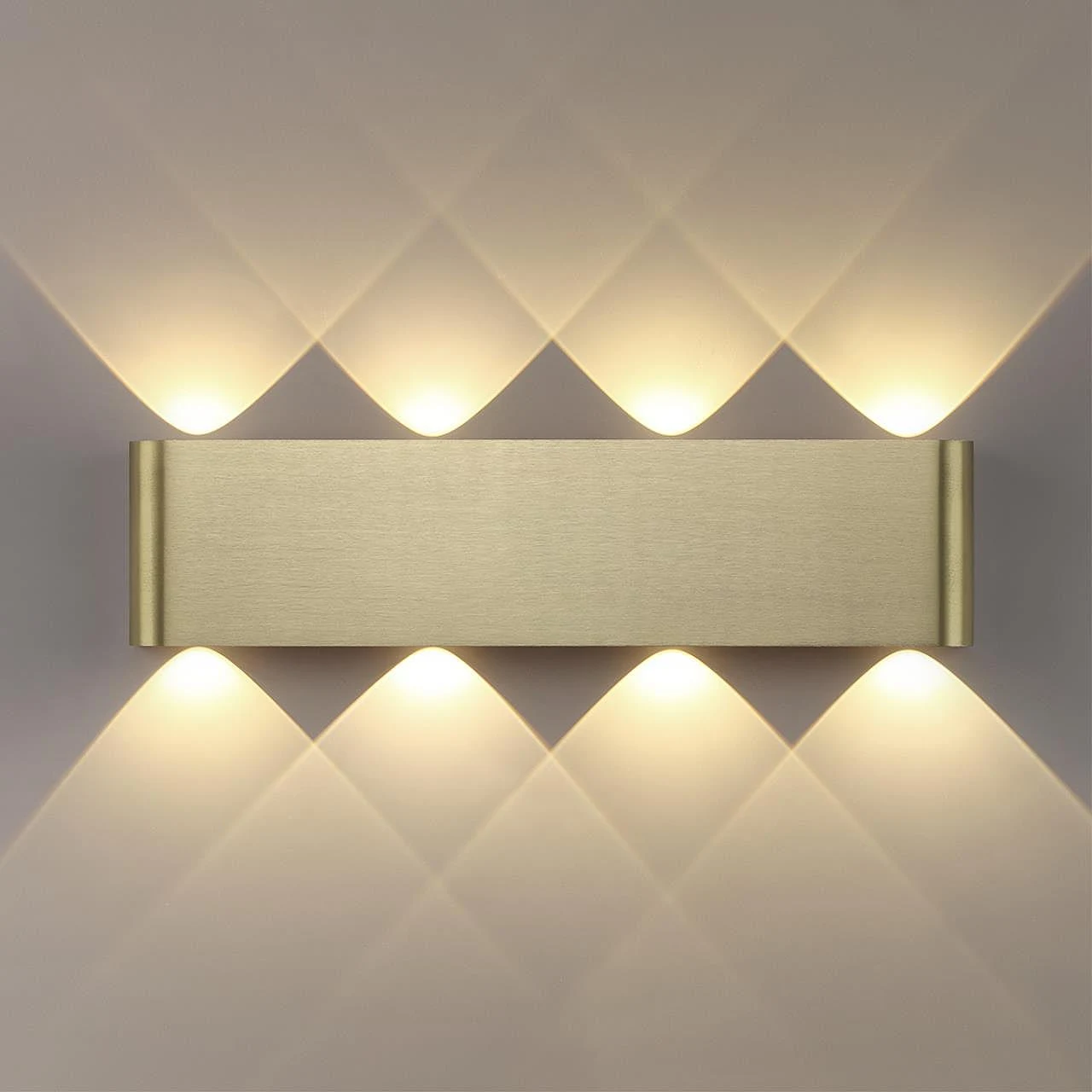 Настенный светильник Odeon Light Magnum 7107/8WL