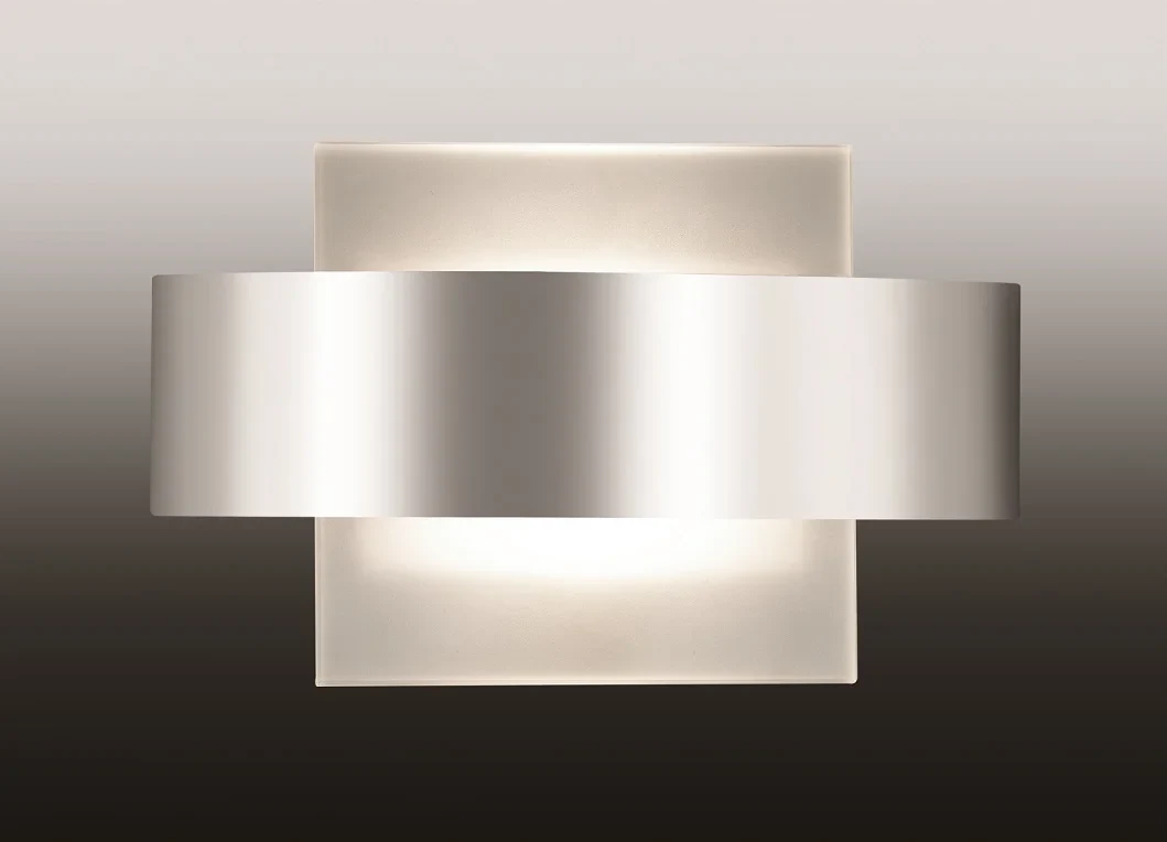 Настенное бра Odeon Light Gufi 2733/1W