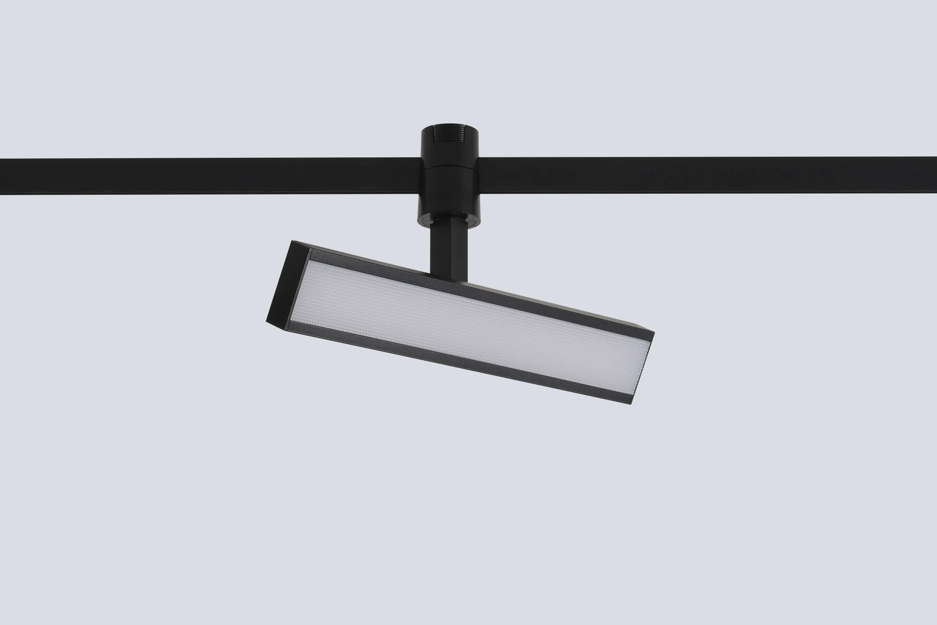 Светильник трековый для гибкой магнитной системы Crystal Lux CLT 0.37 001 10W BL SMART