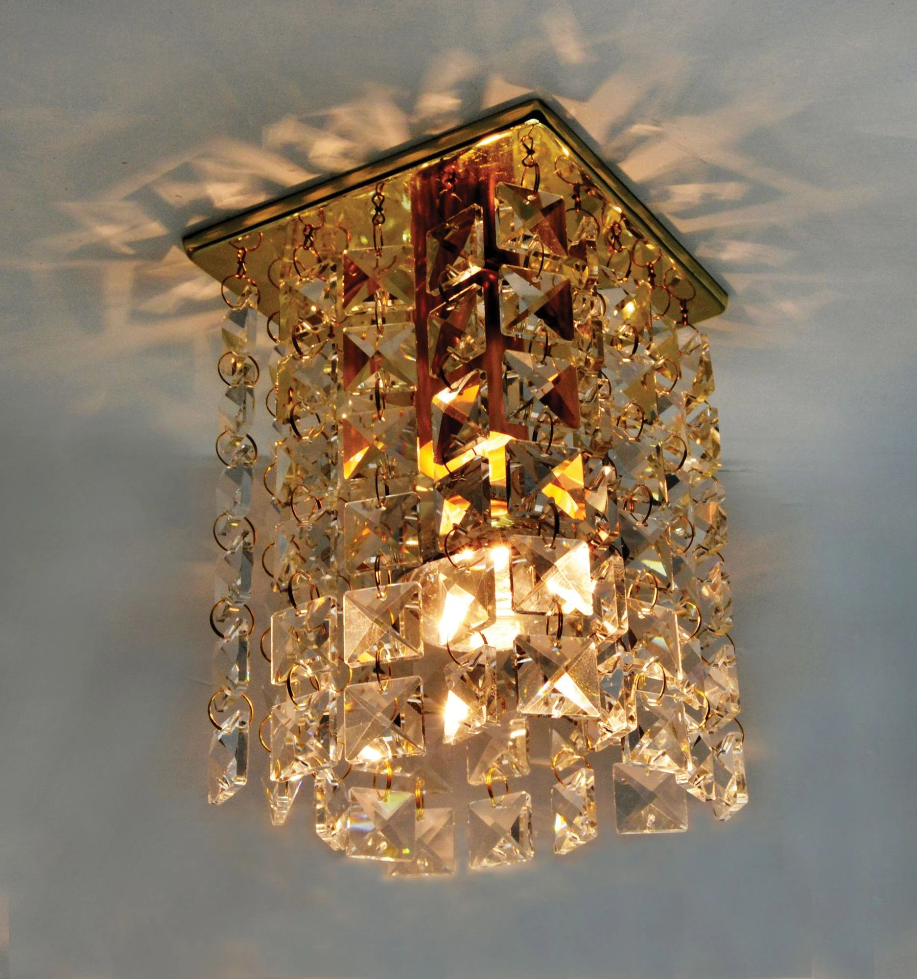 Встраиваемый светильник Arte Lamp BRILLIANTS A7326PL-1GO