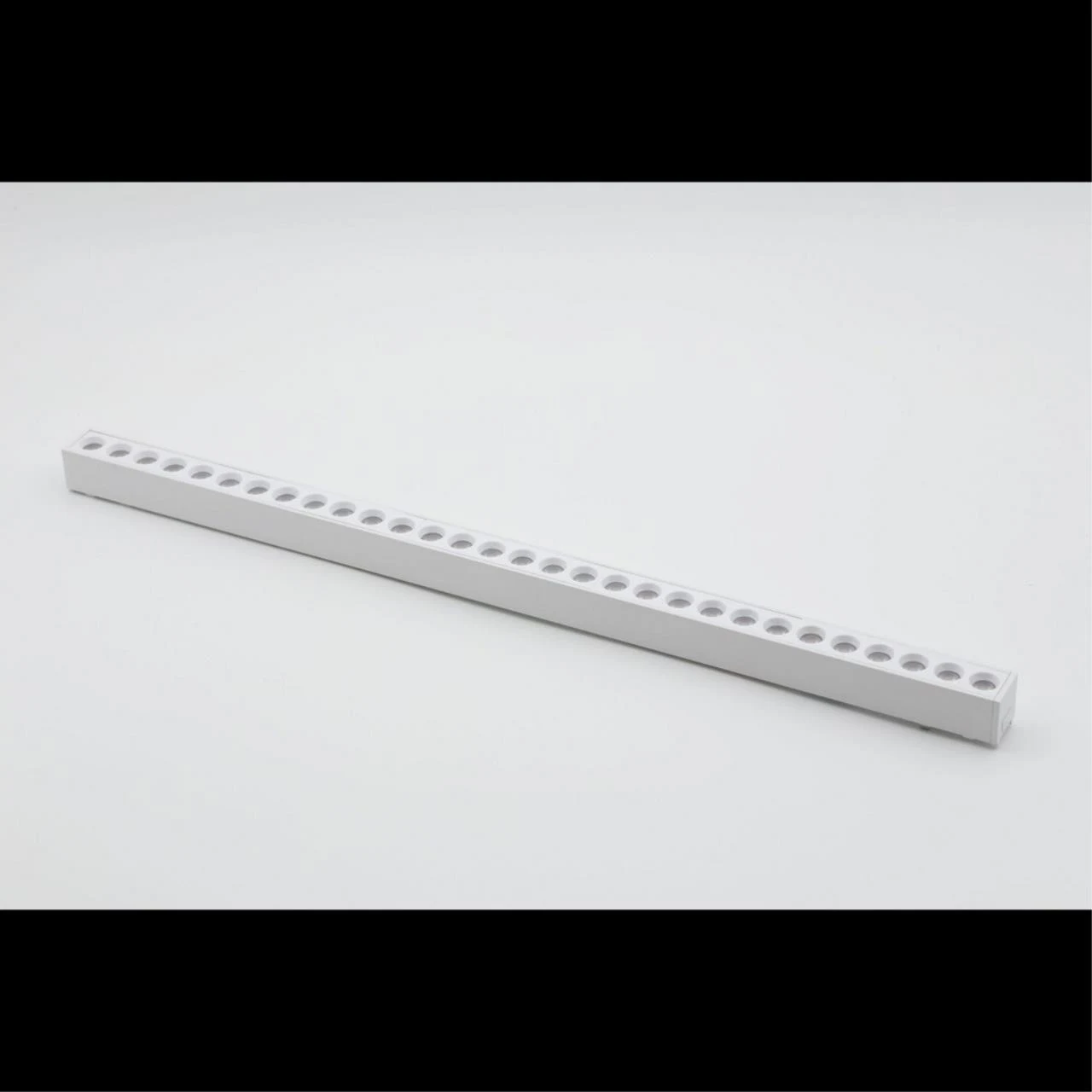 Трековый светильник Magnetic track 48 Aployt APL.0100.11.30