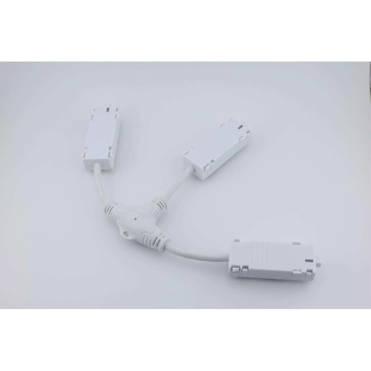 Трековый коннектор питания Т-образный Magnetic track 220 Aployt APL.0280.10.04